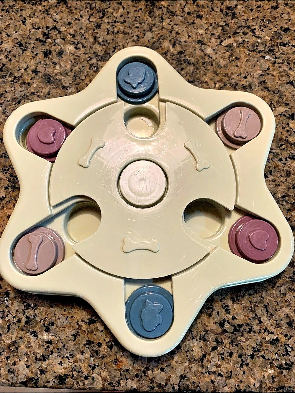 Interactive Pet Dog Puzzle Feeder Toy Hexagram Slow Feeder IQ Builder